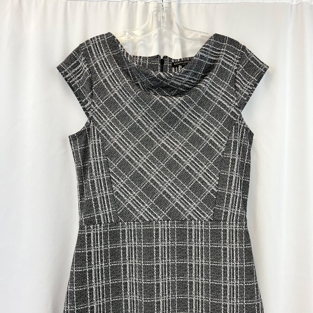 Banana Republic Womens Cap Sleeve Sheath Dress Black/White Plaid Size 8 Zip - Picture 2 of 9